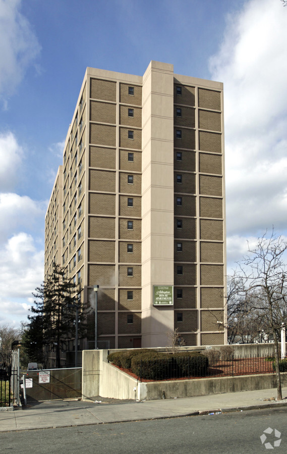 Photo - Arlington House Apartments