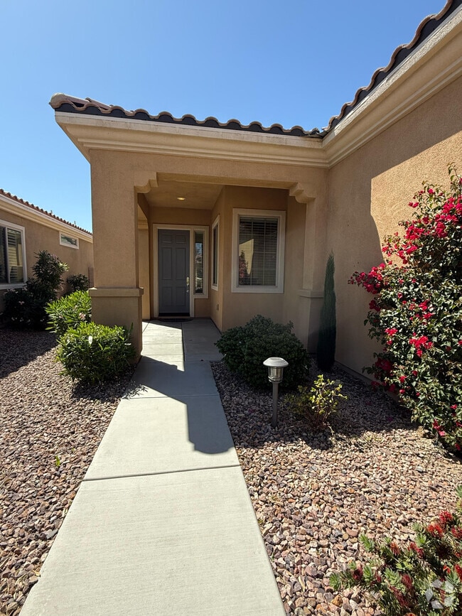 Building Photo - 41141 Calle Pueblo Rental