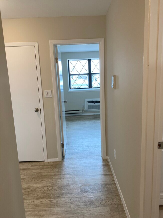 Manor Park V Apartments Senior 55+ West Babylon, New York 1 unit