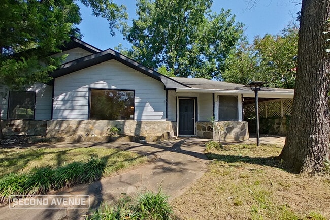 Building Photo - 1110 9th Ave Rental