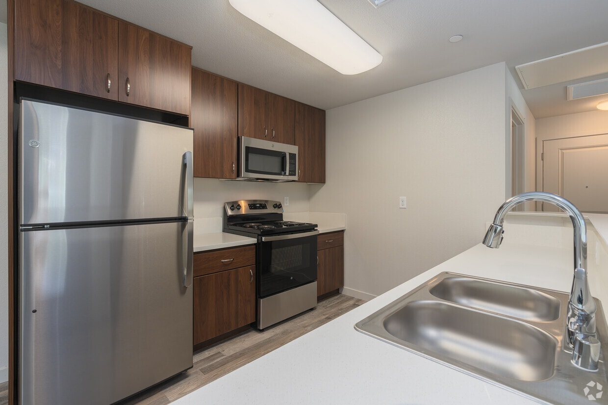 Floor Plan - 2 Bedroom Apartment