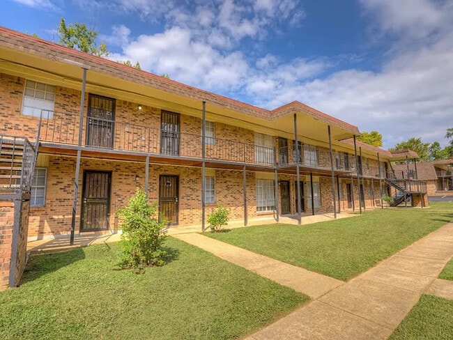 Building Photo - Beverly Springs