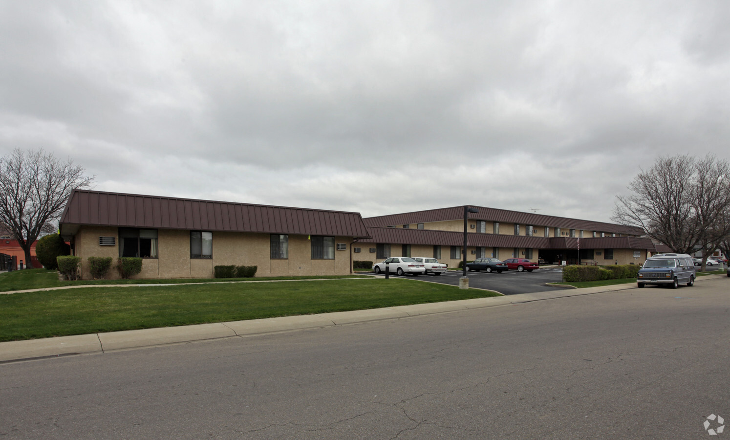 Photo - Longs Peak Residence Apartments