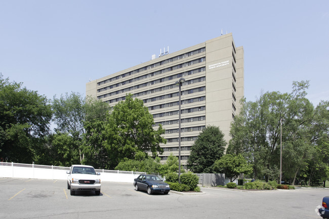 Building Photo - City View in the Square Co-op Rental