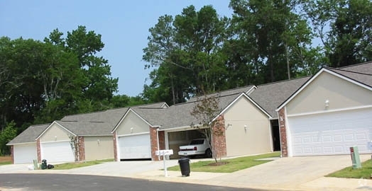 Primary Photo - The Gardens of Gladewater Rental