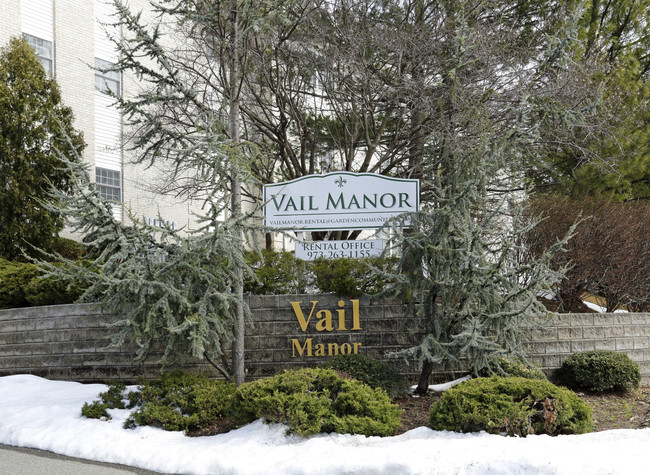 Building Photo - Vail Manor 55+ Rental