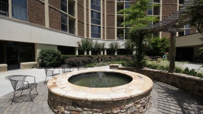 Campbell-Stone in Sandy Springs - Campbell-Stone in Sandy Springs Apartments