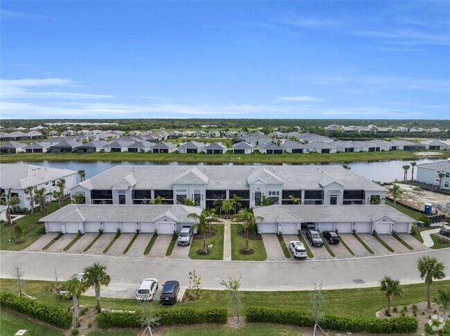 Building Photo - 14214 Heritage Landing Blvd Rental