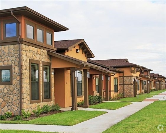 Building Photo - Sierra Meadows Apartments
