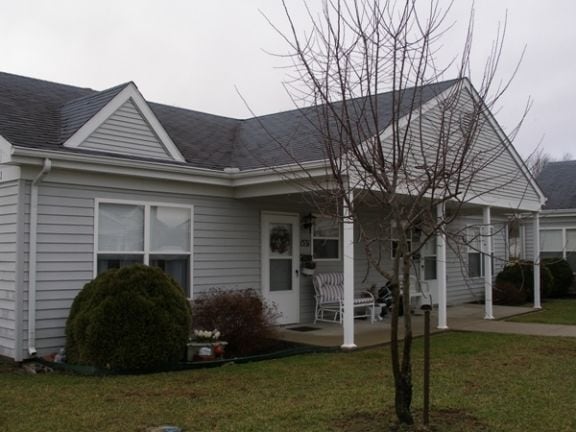 Primary Photo - Benton Place Senior Apartments