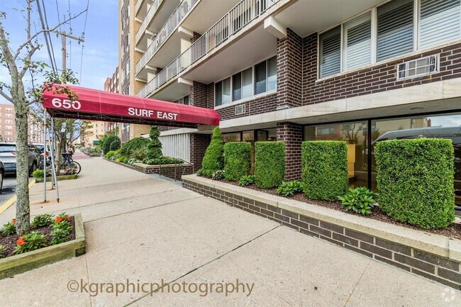 Building Photo - 650 Shore Rd Rental