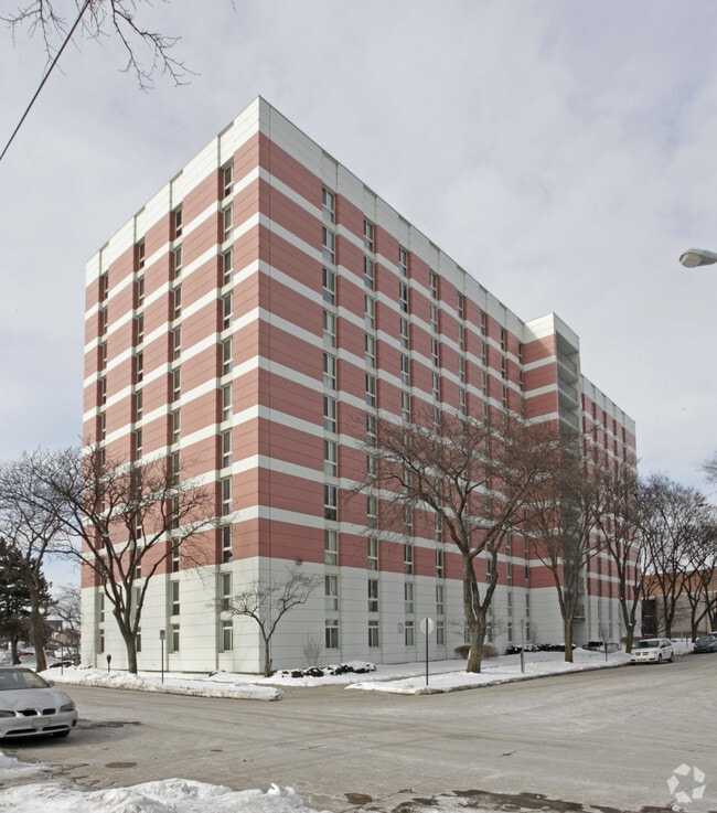 55+ Communities & Senior Living in Royal Oak, Michigan After55