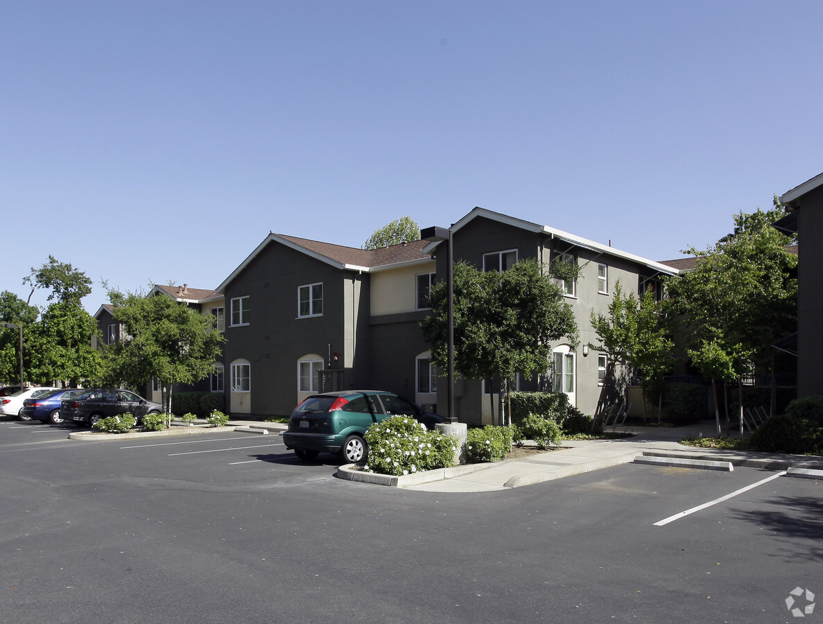 Senior Walnut Terrace 62+ - Senior Walnut Terrace 62+ Apartments