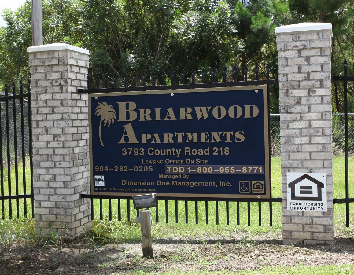Briarwood Apartments Ph II Middleburg, Florida 0 unit available
