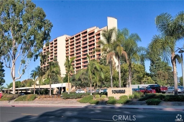 Building Photo - 24055 Paseo Del Lago Rental