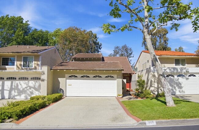 Building Photo - 508 Ventaja