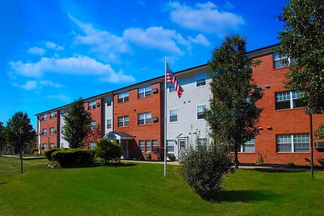Building Photo - Wellston Pride Manor Rental