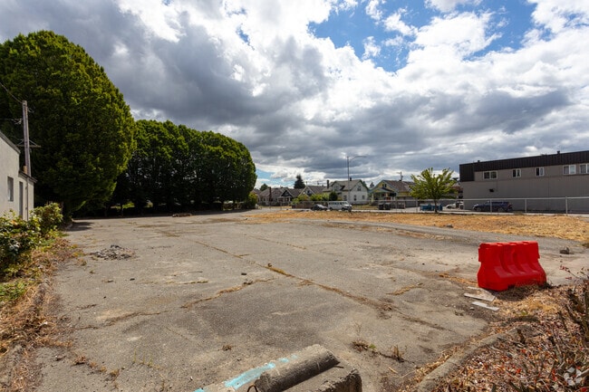 Construction - Aug 2022 - Patsy Surh Place Rental