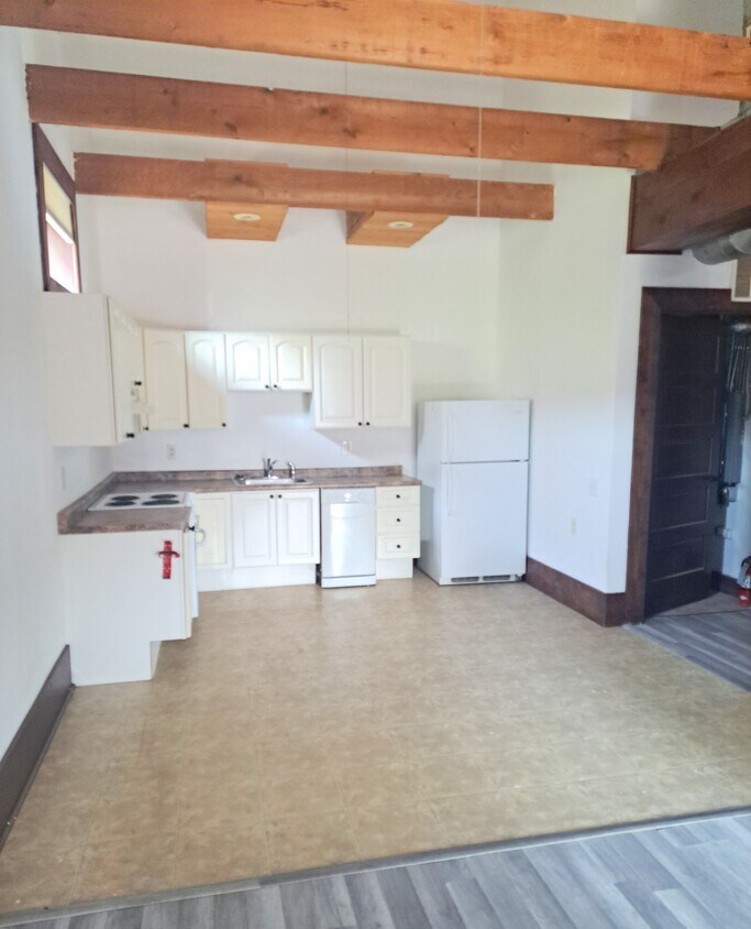 Floor Plan - Two Bedroom