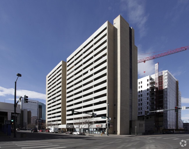 Building Photo - Halcyon House Rental