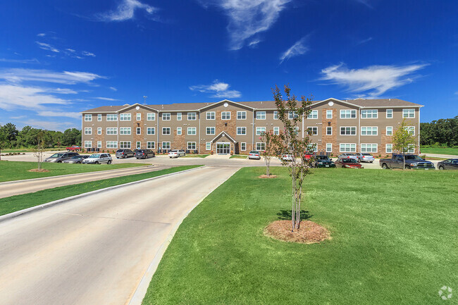 Building Photo - Hunter's Chase Senior Apartments