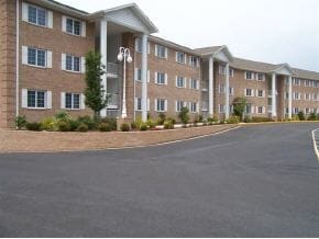 Building Photo - FallBrooke