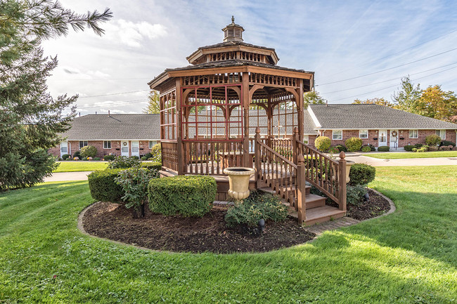 Idyllbrook Village Senior Living - Idyllbrook Village Senior Living Apartments