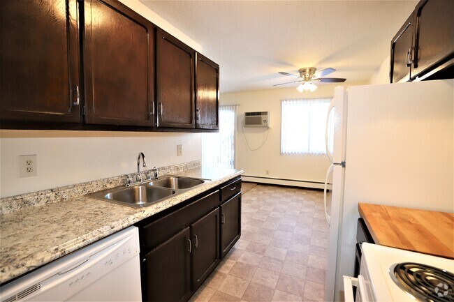 Building Photo - Cedar Court West Apartments