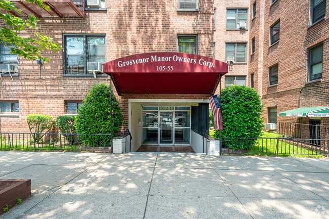 Building Photo - 10555-105-62 62nd Dr Rental