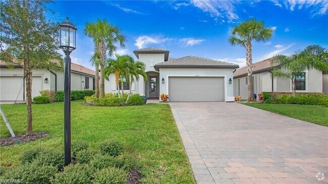 Building Photo - 18271 Ridgeline Dr Rental