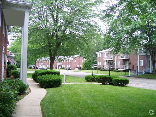 Building Photo - Washington Manor Apartments