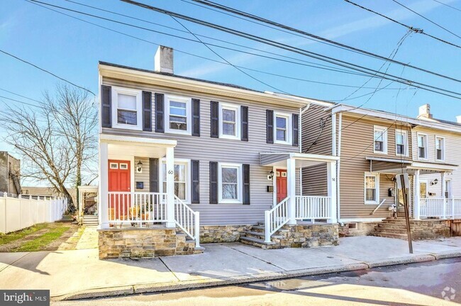 Building Photo - 60-60 2nd St Rental