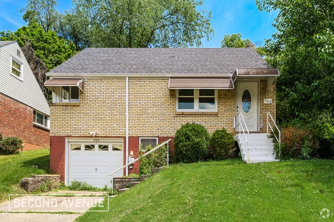 Building Photo - 705 Churchill Ave Rental