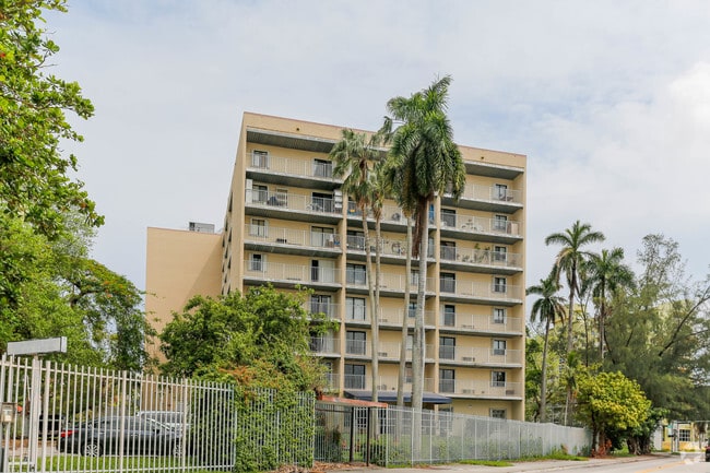 Building Photo - Helen Sawyer Rental