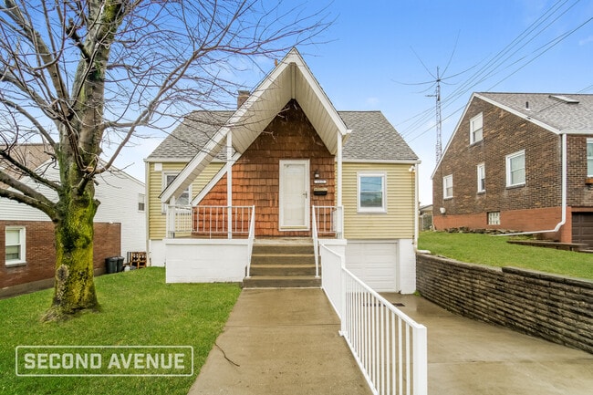 Building Photo - 1413 James St Rental