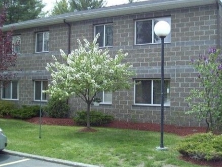 Building Photo - Philmont Terrace Rental
