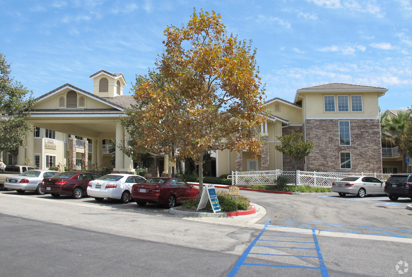 Photo - Simi Hills Apartments