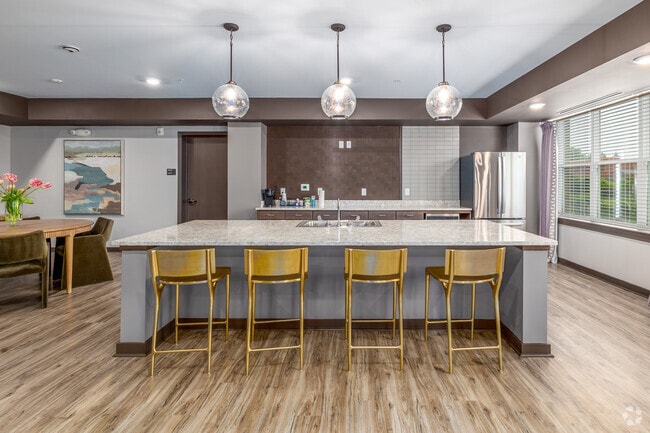 Dunbar Place - Dunbar Place Apartments