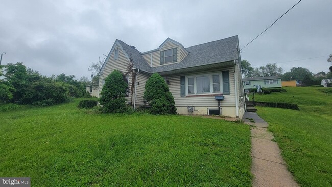 Photo - 1210 Matsonford Rd Rental