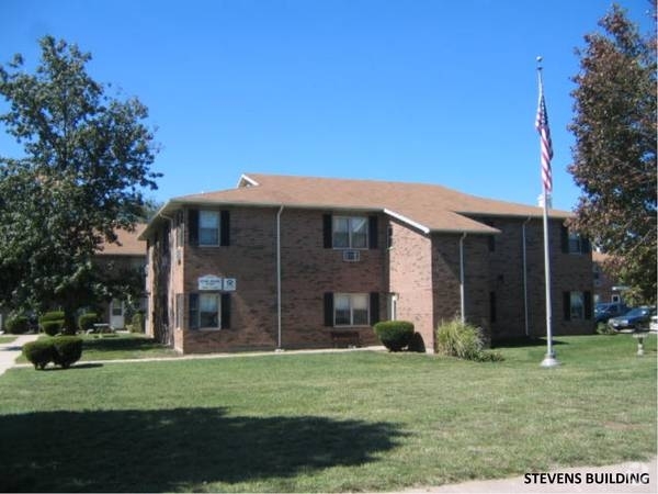 Primary Photo - Steven's Building Rental