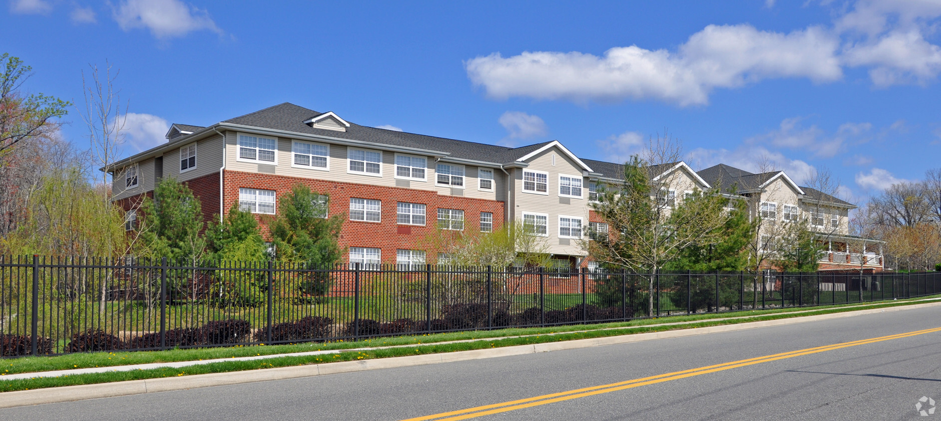 Park View At Woodlawn - Park View At Woodlawn Apartments