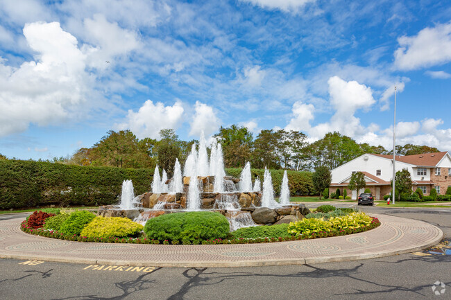 Building Photo - Senior Farmingdale Villas 55+ Rental