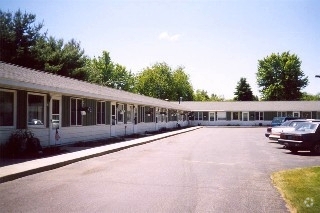 Primary Photo - Level Acres Apartments