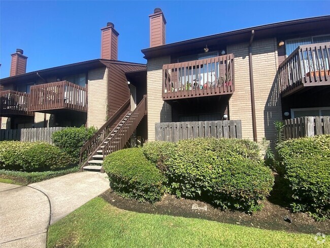 Building Photo - 12905 Woodforest Blvd Rental