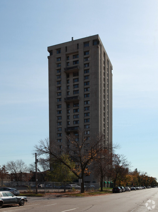 Ebenezer Tower Apartments - Ebenezer Tower Apartments