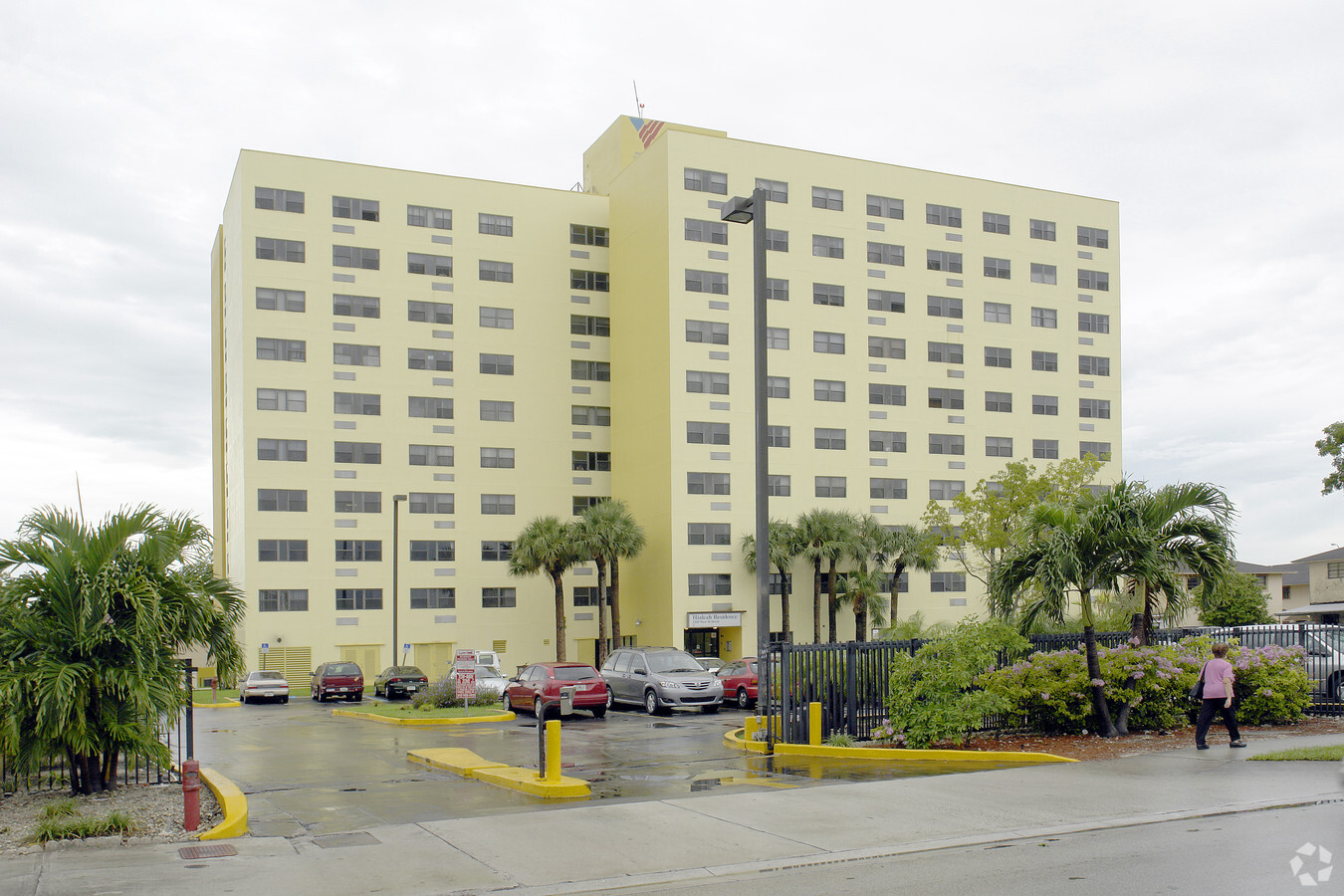 Hialeah Residence - Hialeah Residence Apartments