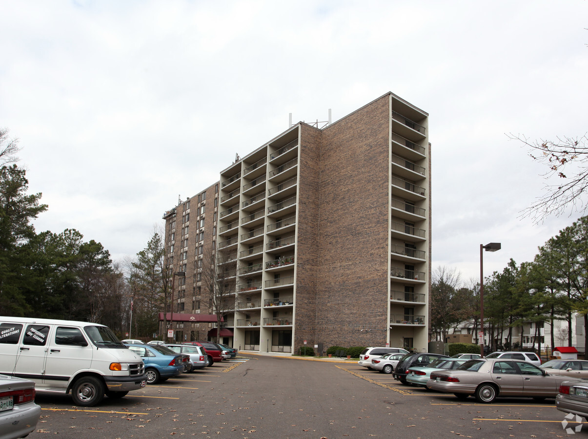 Plough Towers - Plough Towers Apartments