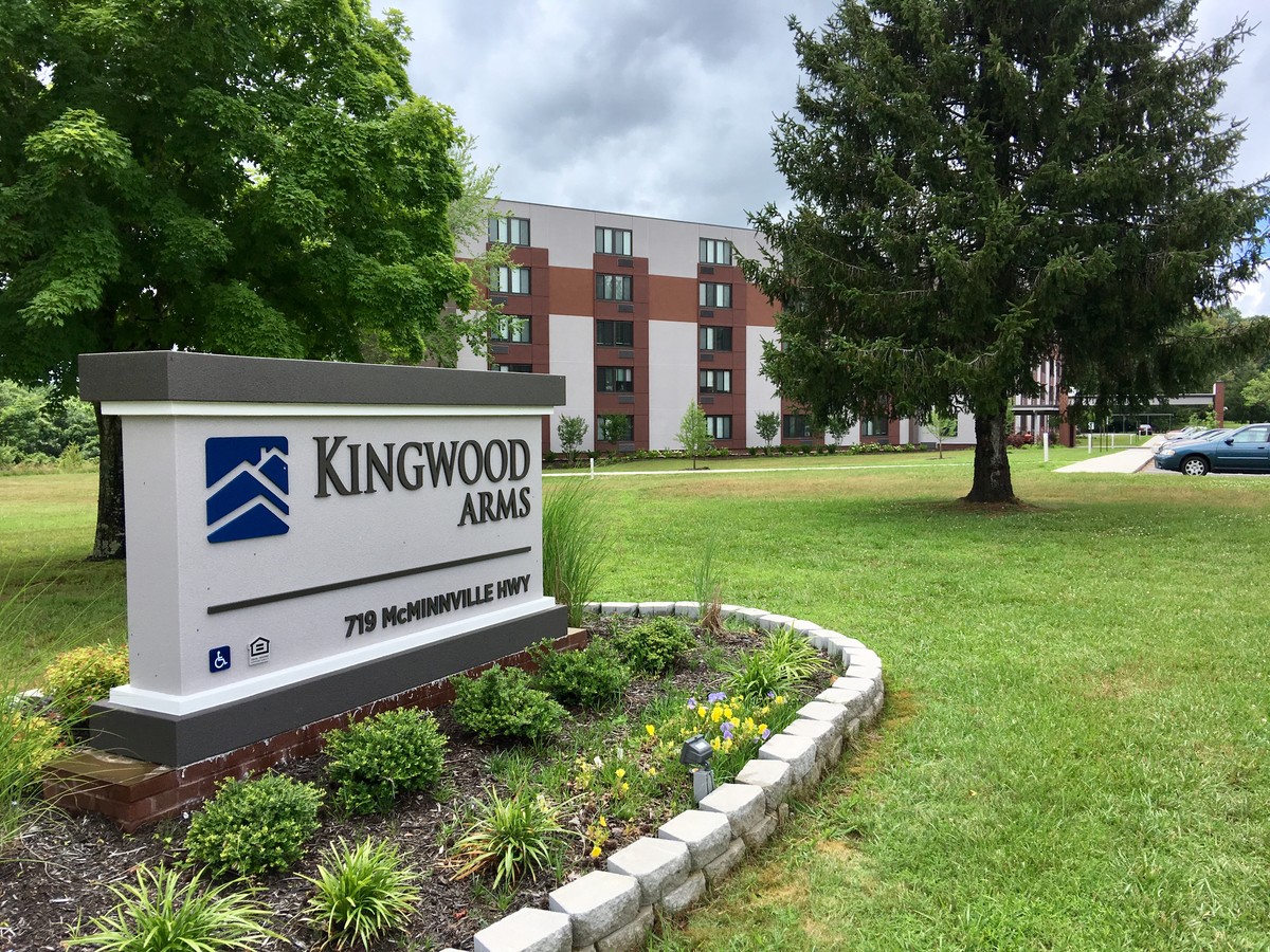 Kingwood Arms - Kingwood Arms Apartments