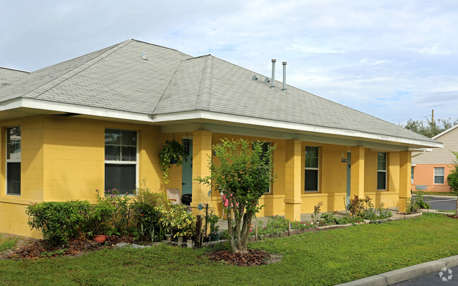 Building Photo - Citrus Gardens Rental