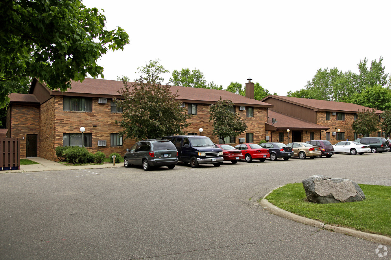 Photo - Rockford Manor Apartments